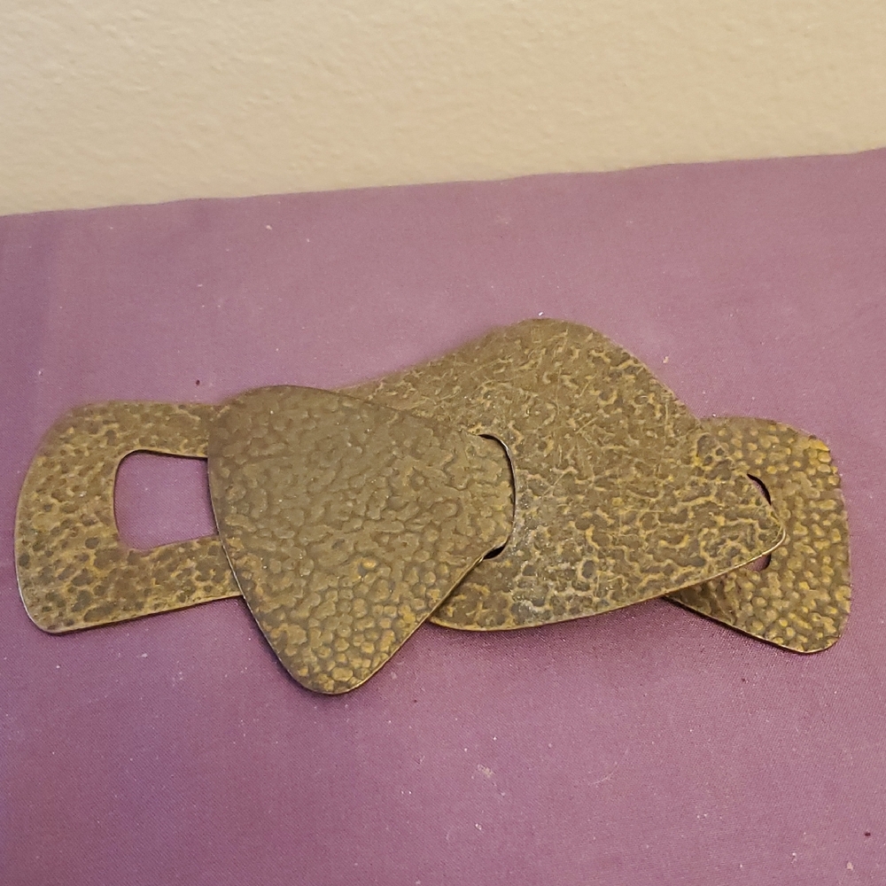 Gold Textured Women’s Belt Buckle